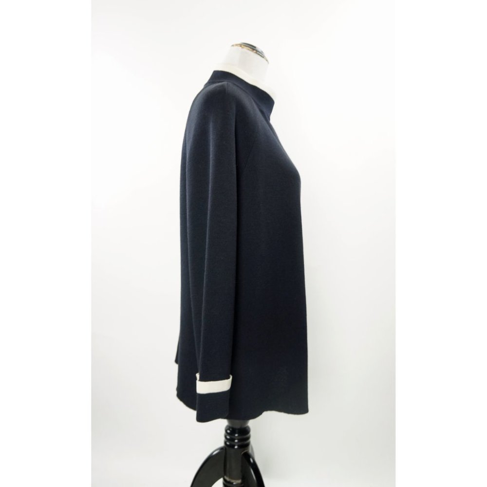 St. John Collection Sweater - Picture 3 of 5
